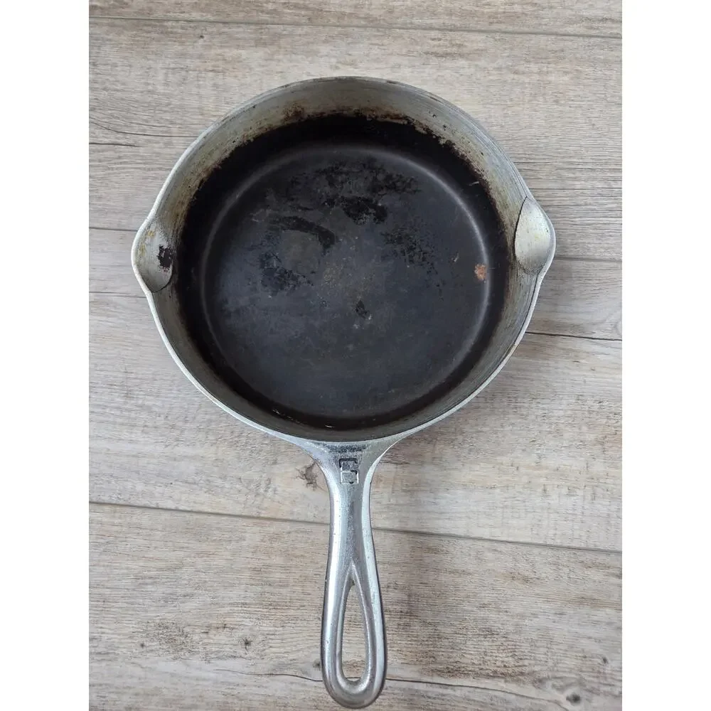 Vintage Griswold No. 6 Cast Iron Skillet Erie PA Small Logo Antique‎ Cookware